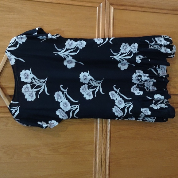 Volcum Womens 2pc Slipinslide Dress Black/ Cream Floral Size M - Picture 9 of 16